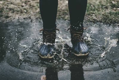 Lauring Corn – Hiking in the Rain
