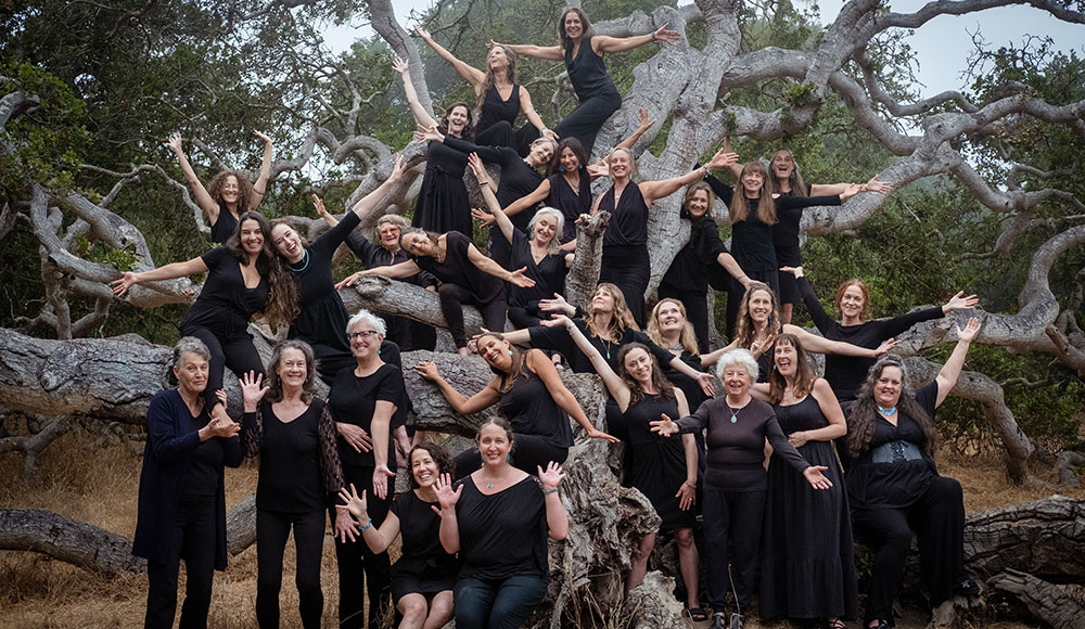 Singer Heather Houston talks (and sings) about the power of music and the 20th anniversary of Yala Lati Singer Heather Houston talks (and sings) about the power of music and the 20th anniversary of Yala Lati