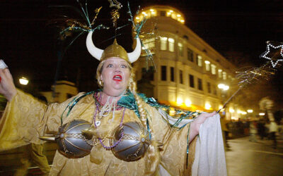 Last Night a “do-it-yourself” New Years Eve Tradition