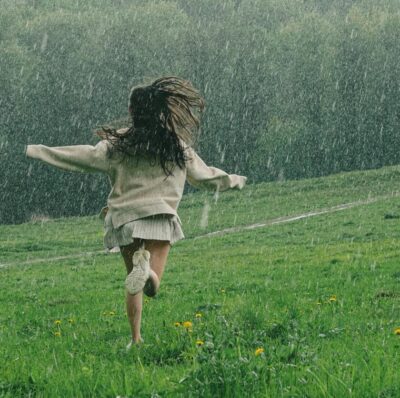 FirstPersonSingular: Laurie Corn - Singing in the Rain